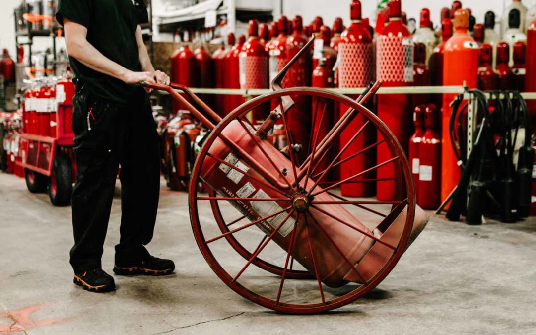 How to Choose the Right Fire Extinguisher for Oil and Gas Facilities